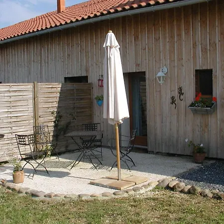 Perissee, Le Petit Apartment